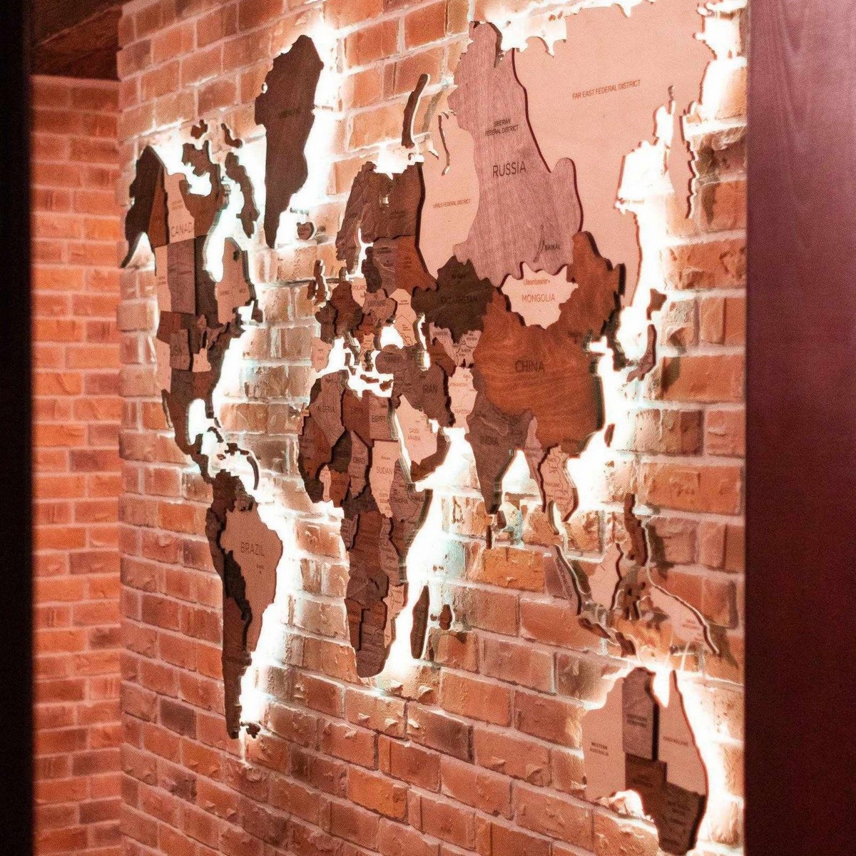 木制世界地图墙体艺术与led灯