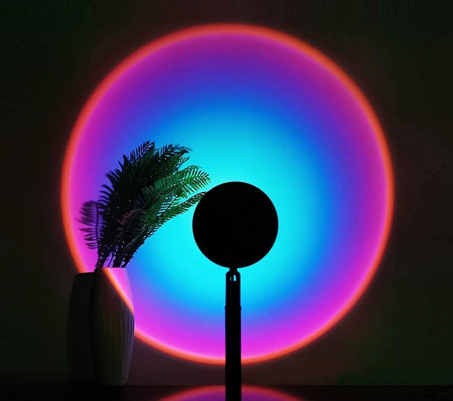 日落 ufo 灯圆形灯用于摄影，通过 APP 控制颜色