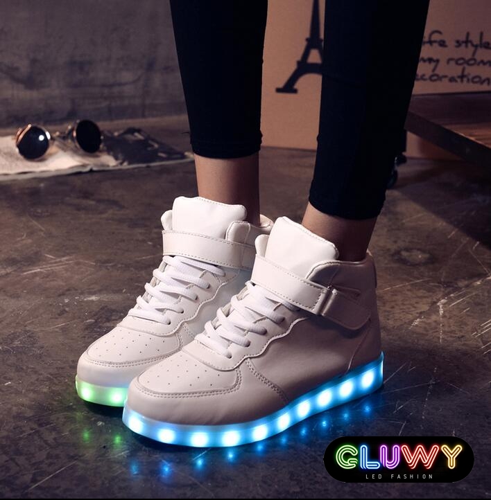 LED发光靴子运动鞋白
